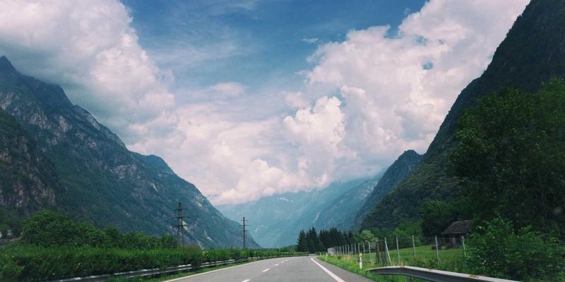 律师服务如何助力民事诉讼？专业法律咨询的价值与路径解析